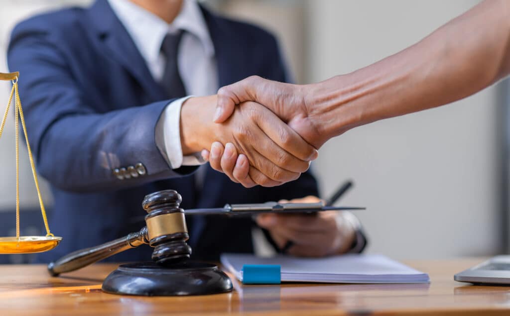 How One Attorney Closes 80% of Leads During Consultations: A 6-Step Process